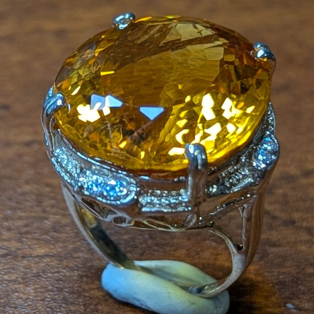 RING Cocktail Citrine with White Sapphires 925 Size 6.75